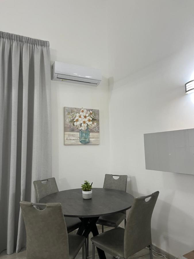 La Casa Di Lucio Bed & Breakfast Napels